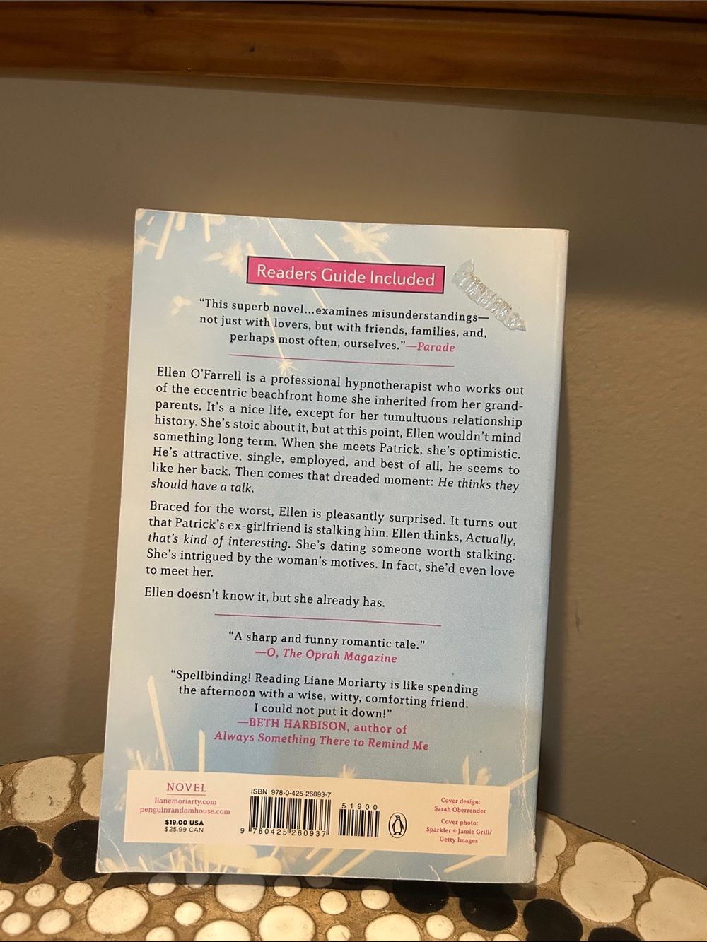 The Hypnotist's Love Story by Liane Moriarty Paperback Book. Romantic Fiction - Picture 2 of 2